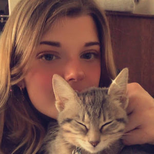 Meet your Posher, Caroline